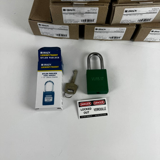 Cadenas de sécurité Brady en nylon et acier résistant aux intempéries – Protection maximale dans tous les environnements