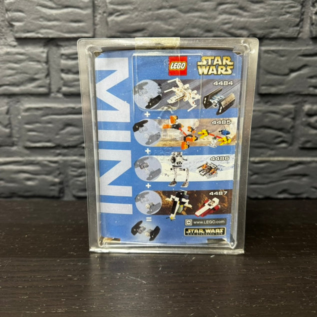 LEGO 4485 Le Podracer de Sebulba et le Podracer d'Anakin