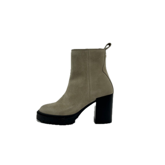 Naomi 03.04 châtain clair