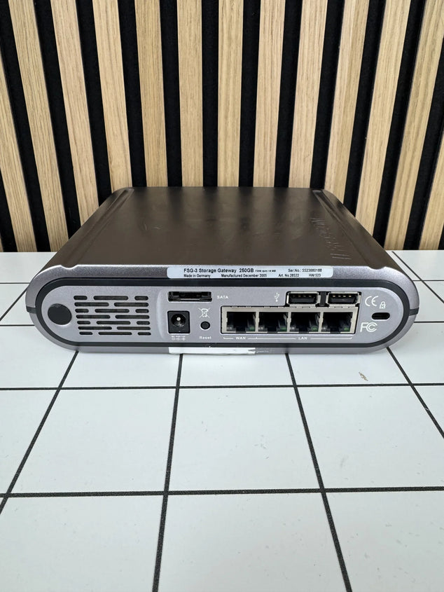 Freecom FSG - 3 Storage Gateway 250 GB opslagruimte server 250 GB Fast Ethernet extern | Zonder kabels/verpakking