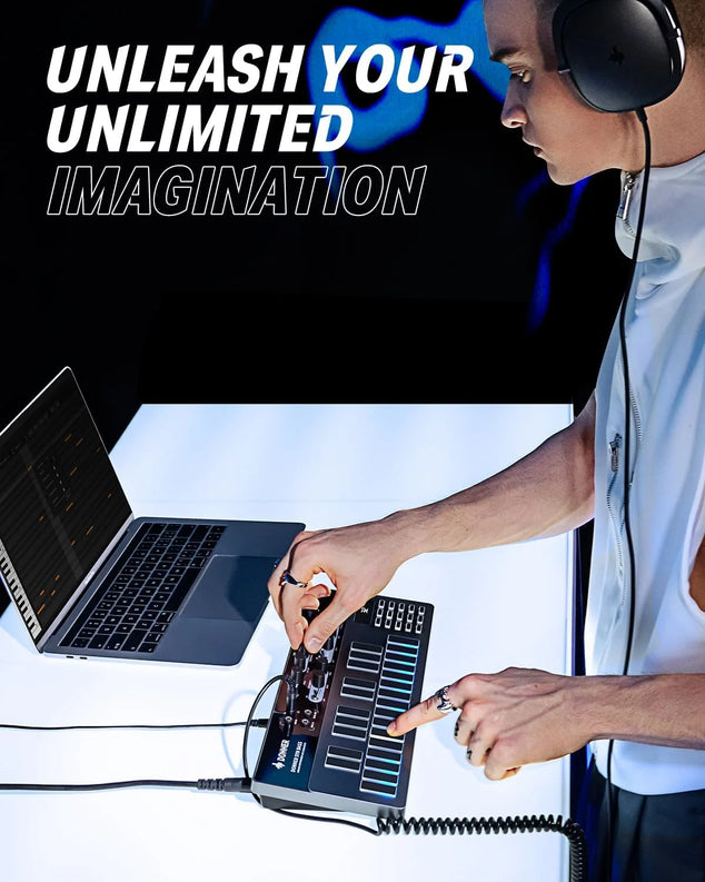 Essential B1 analoge bassynthesizer en sequencer