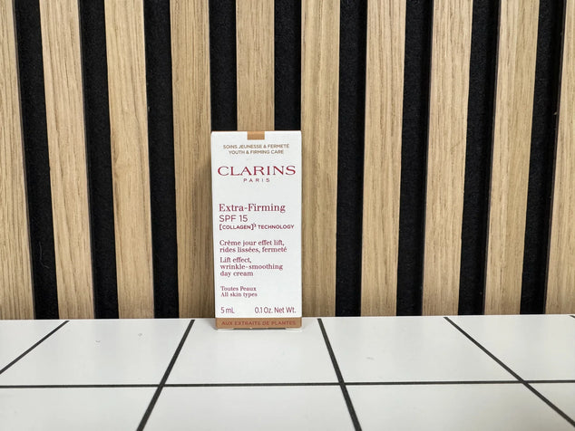 EXTRA-VERSTEVIGEND  SPF 15  5 ml buis.