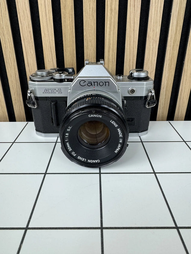 AE-1 zilver + FD 50mm f/1.8 occasion