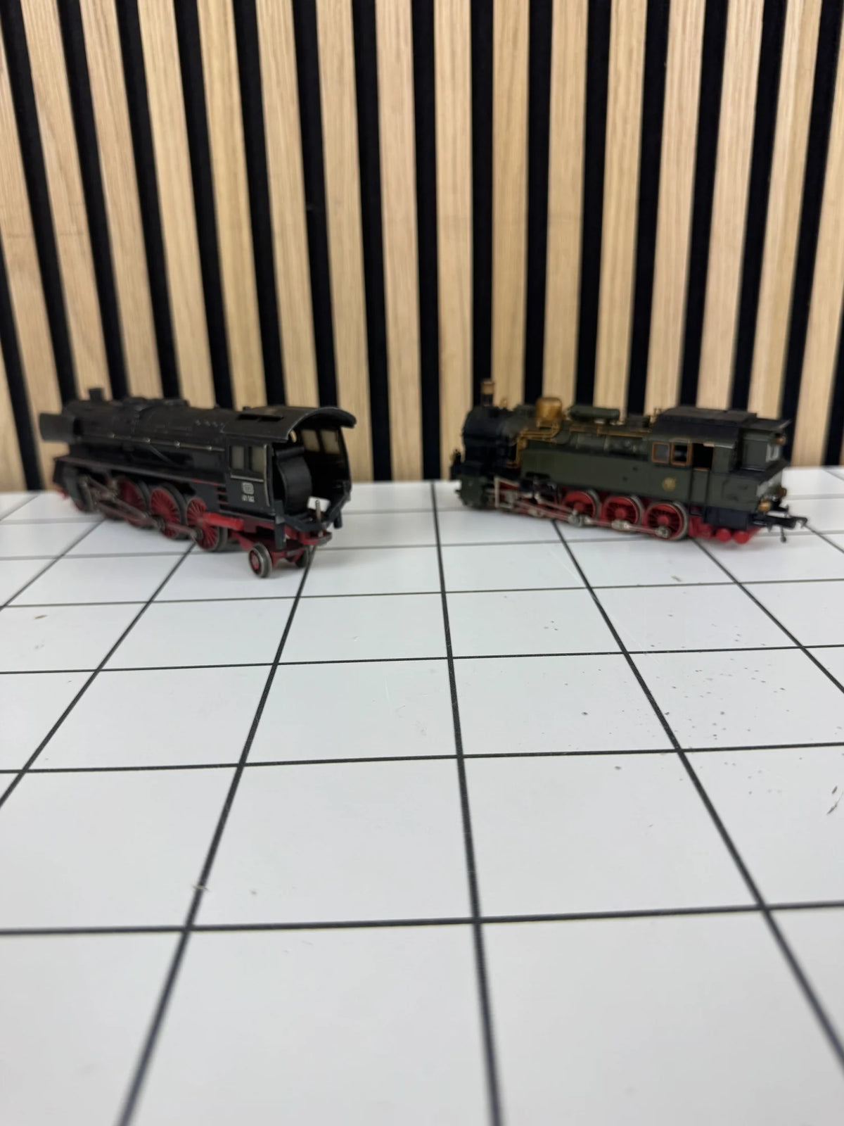 Duo Set Vintage Stoomlocomotieven HO – DB 01 182 + Groene Tenderlocomotief (KPEV / T18 stijl)