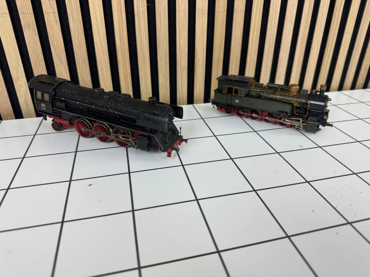 Duo Set Vintage Stoomlocomotieven HO – DB 01 182 + Groene Tenderlocomotief (KPEV / T18 stijl)