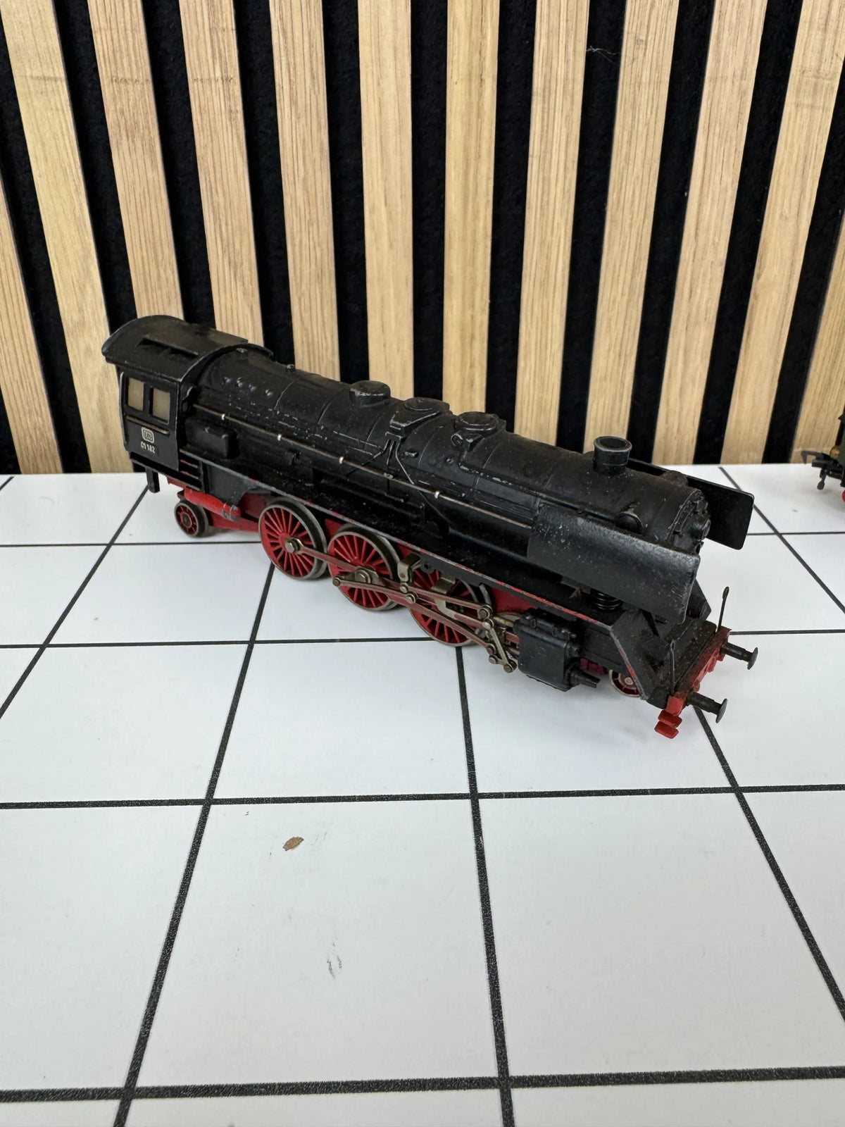 Duo Set Vintage Stoomlocomotieven HO – DB 01 182 + Groene Tenderlocomotief (KPEV / T18 stijl)