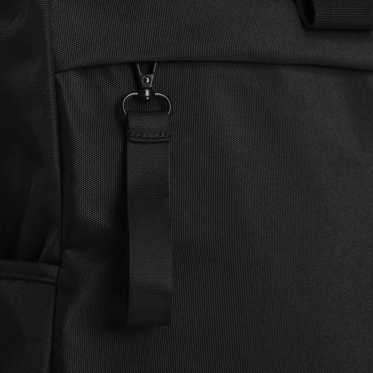 DRS25.1503 Ballarat Rolltop Backpack L 00 black