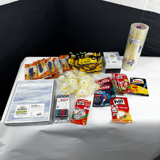 Lot de fournitures de bureau diverses