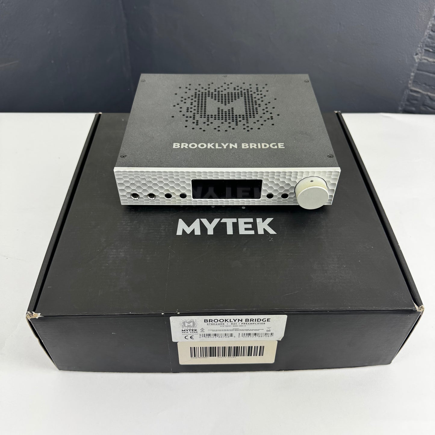 Mytek Brooklyn Bridge – Convertisseur numérique-analogique haut de gamme et lecteur réseau – Préamplificateur et amplificateur casque BKRL-BRG-S