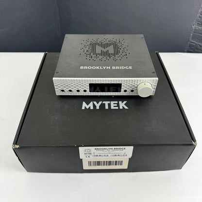 Mytek Brooklyn Bridge – Convertisseur numérique-analogique haut de gamme et lecteur réseau – Préamplificateur et amplificateur casque BKRL-BRG-S