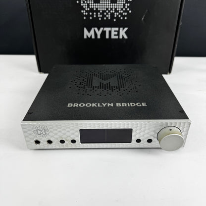 Mytek Brooklyn Bridge – Convertisseur numérique-analogique haut de gamme et lecteur réseau – Préamplificateur et amplificateur casque BKRL-BRG-S