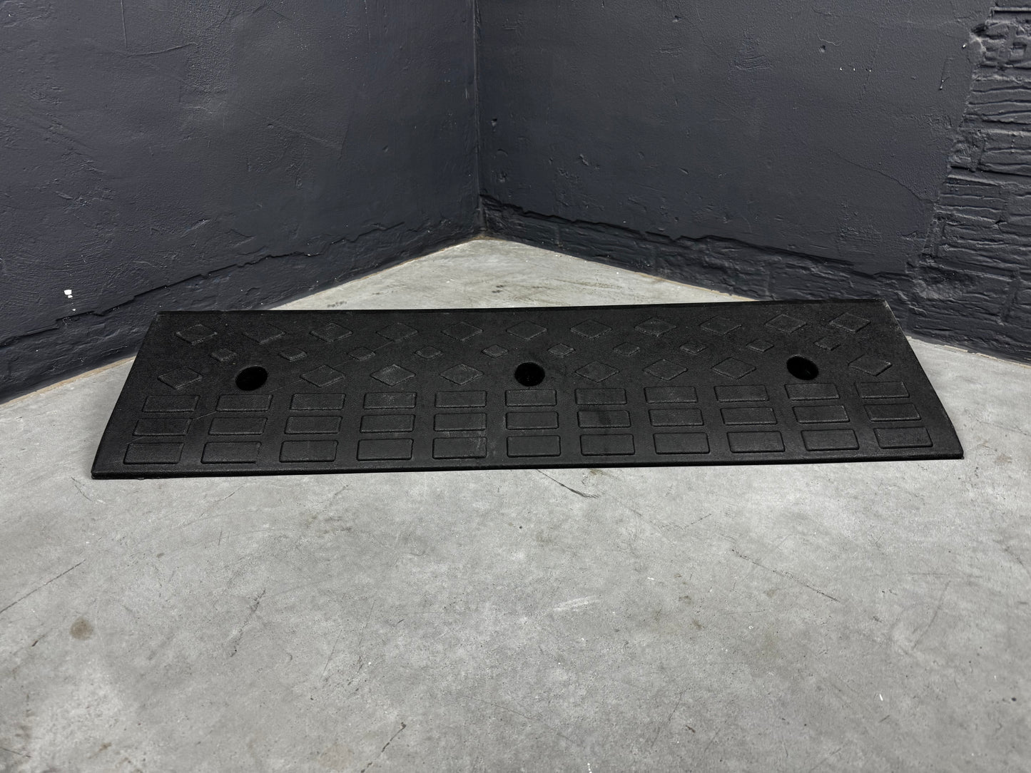 Rampe de seuil Bordstein BR22 - 100 x 980 mm | noire | Sûre et accessible