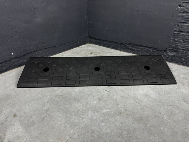 Rampe de seuil Bordstein BR22 - 100 x 980 mm | noire | Sûre et accessible
