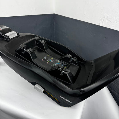 Base Isofix Maxi-Cosi FamilyFix One i-Size + siège auto – Occasion