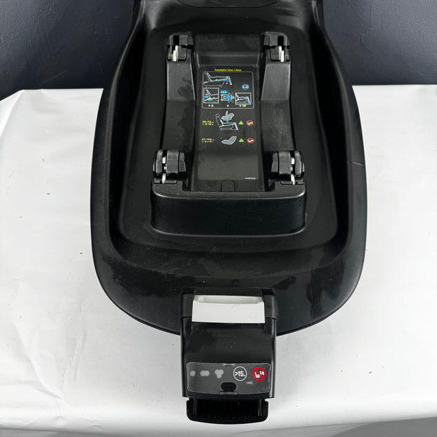 Base Isofix Maxi-Cosi FamilyFix One i-Size + siège auto – Occasion