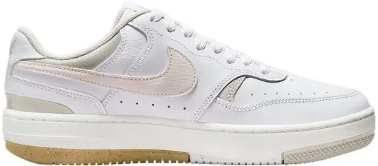 Nike Sneakers Vrouwen - Maat 38.5