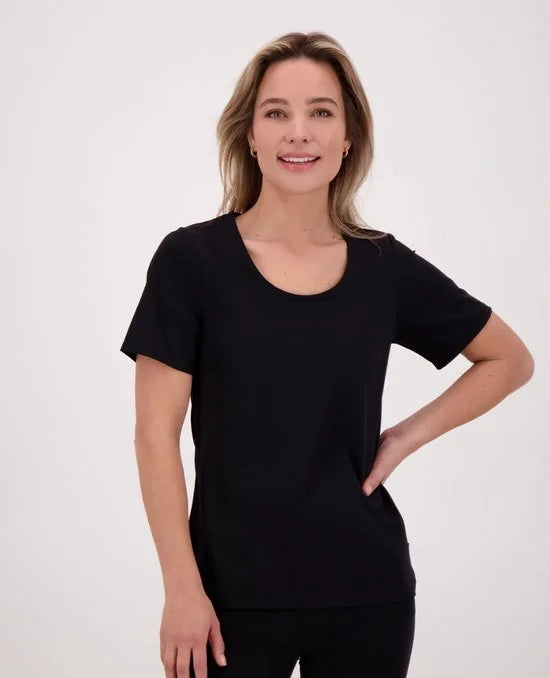 T-shirt Zwart van Je m'appelle - Dames Travelstof- Maat XXL