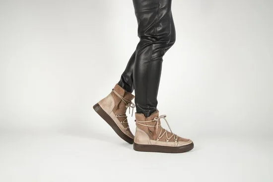 Blackstone UKI - Fossil - Boots - Vrouw - Brown - Maat: 39