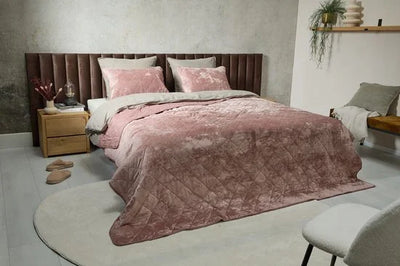 SleepMed Luxe Bedsprei Velvet 240x220cm - Incl 2 kussenslopen - Polyester - Roze