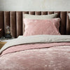 SleepMed Luxe Bedsprei Velvet 240x220cm - Incl 2 kussenslopen - Polyester - Roze