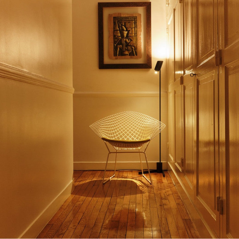 Lampadaire « Vision 20/20 » – Éclairage par le haut et par le bas | Éditions DCW